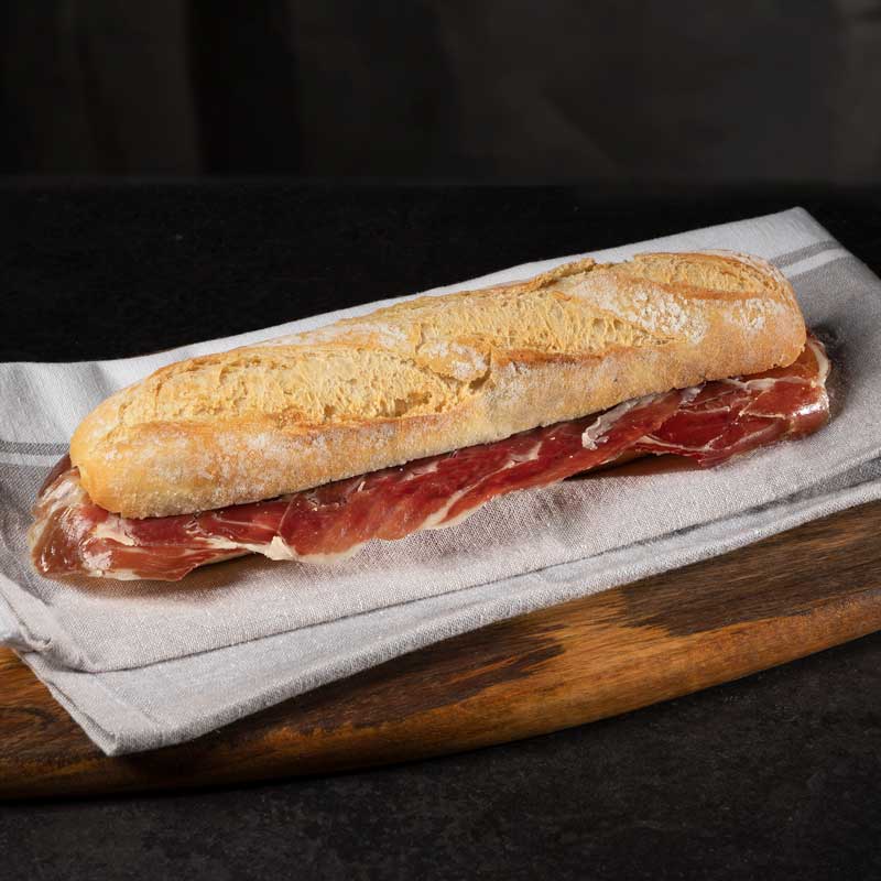 Bocadillo paleta iberica cebo