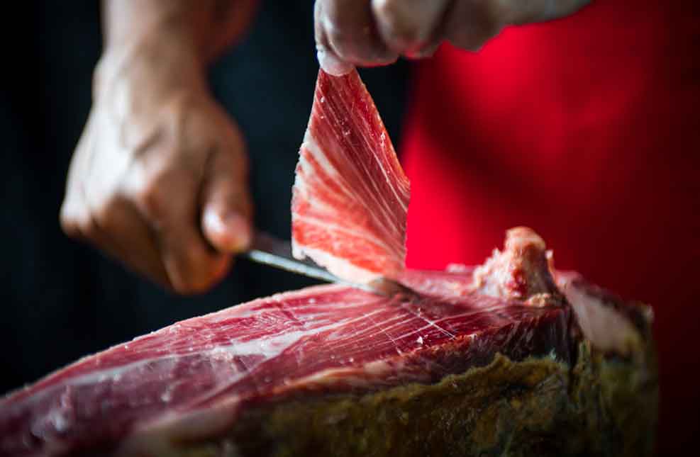 Aprende a cortar jamón con Enrique Tomás