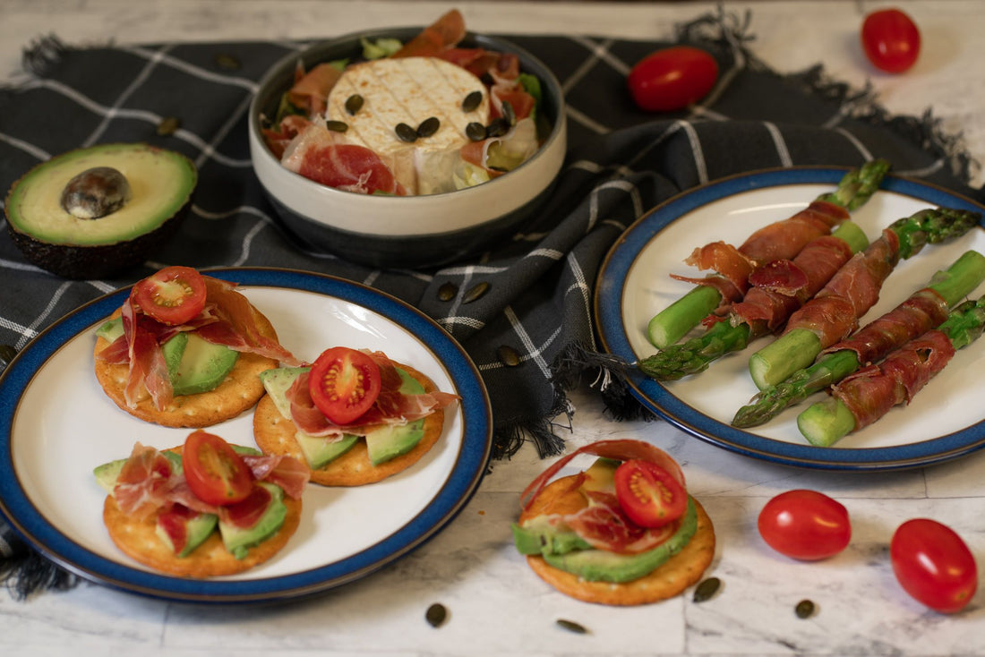 Tres canapés para comer de picoteo