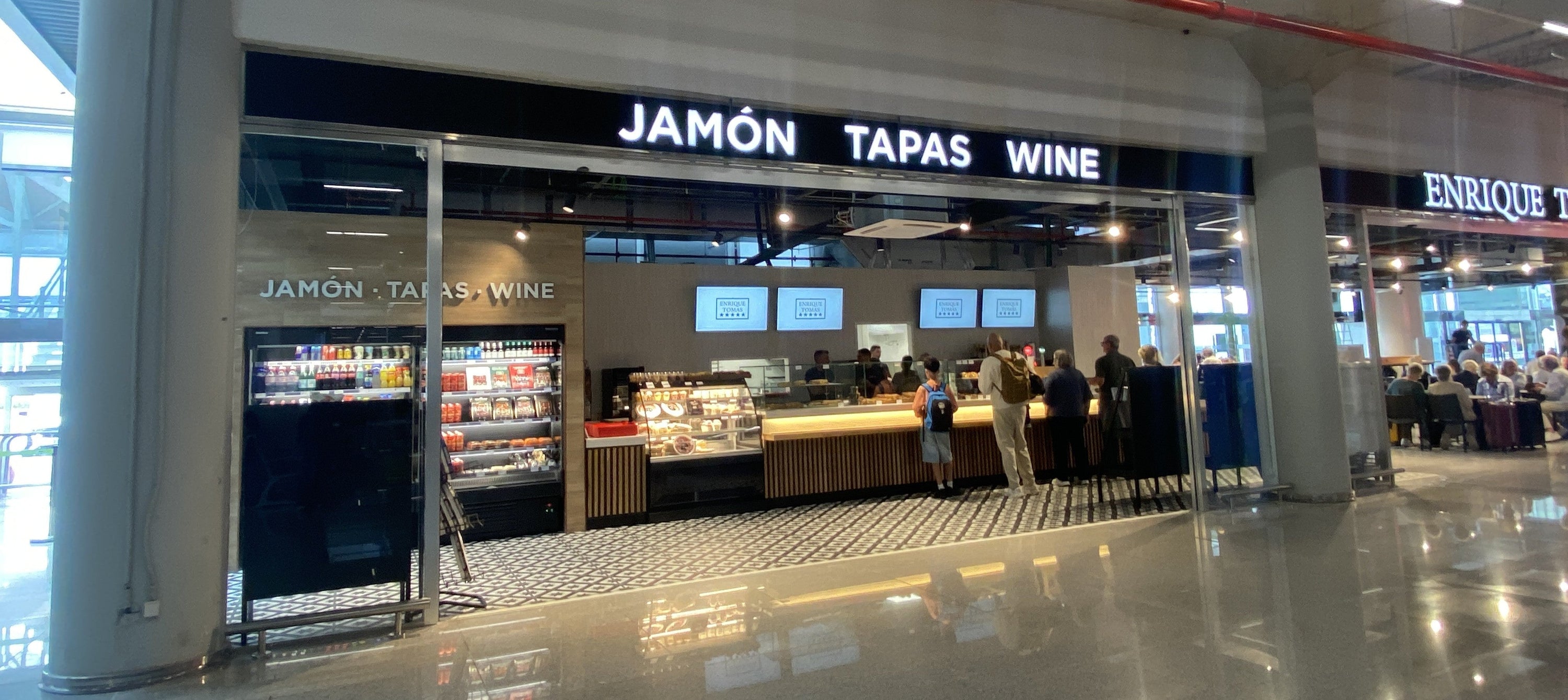 Enrique Tomás refuerza su apuesta por el turismo internacional con un nuevo espacio en el Aeropuerto de Palma de Mallorca