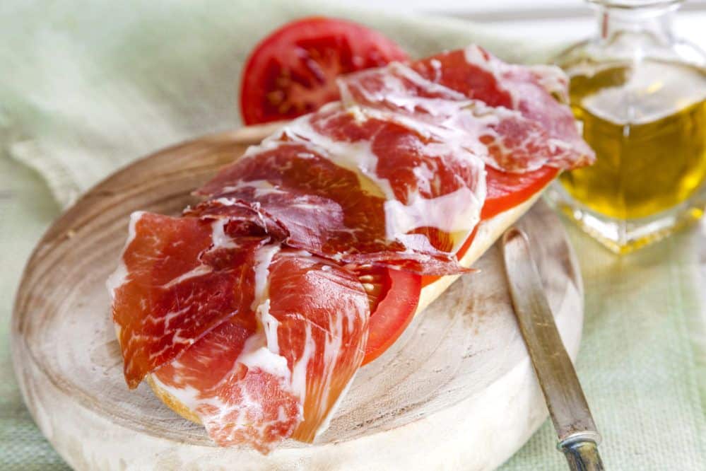 el jamon iberico tiene acido urico