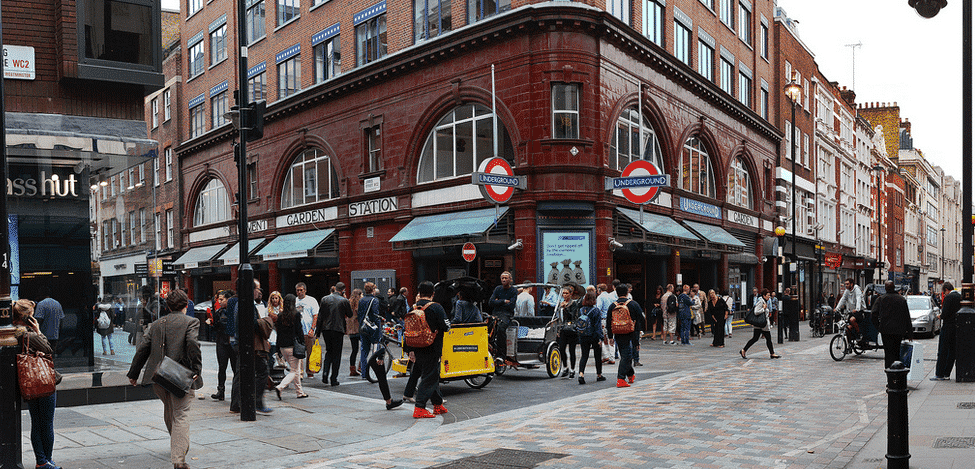 Enrique Tomás London Shop