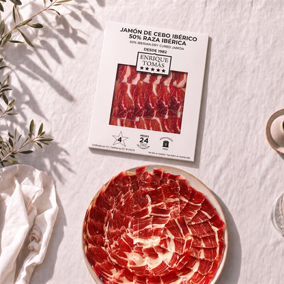Sobre de jamón cebo ibérico 50% Enrique Tomás etiqueta blanca loncheado (sobre al vacío) momento consumo